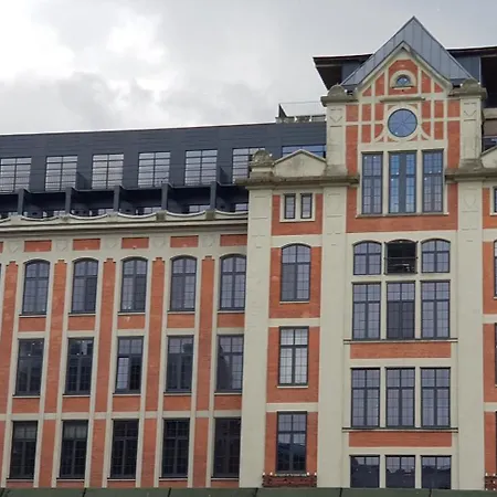Apartment Loft Hiellego Zyrardow